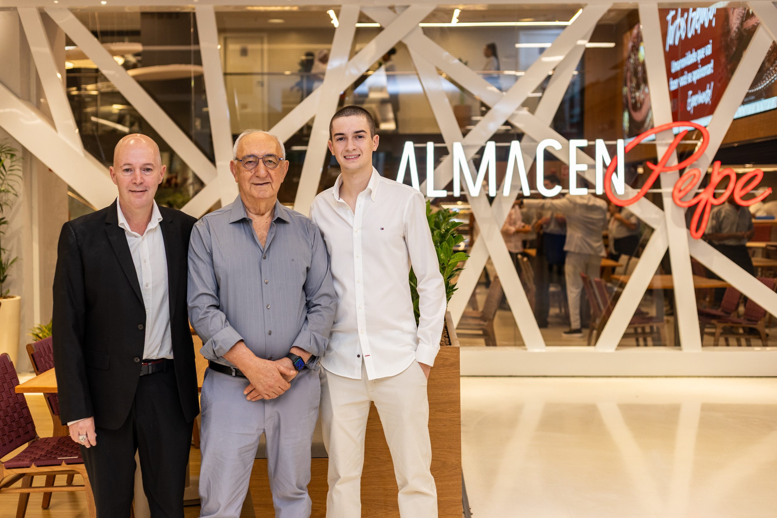 No momento, você está visualizando Entrevista com André Luís Faro Carballo, sócio administrador do  Almacen do Pepe