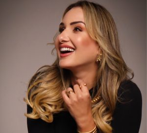 Leia mais sobre o artigo Laíz De Monteê lança coleção autoral de calçados para o verão 2026