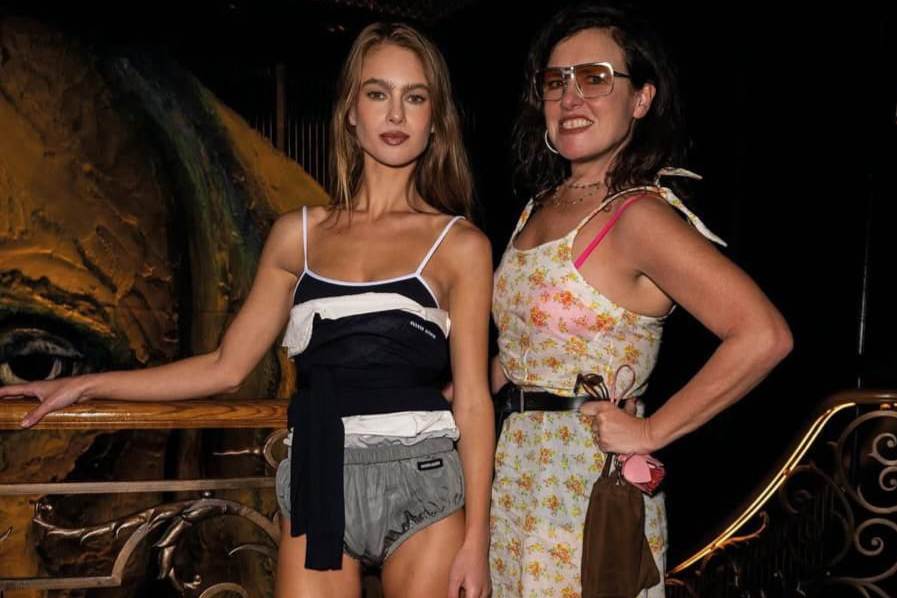 No momento, você está visualizando Maria Klaumann é destaque da Perfect Magazine em edição histórica