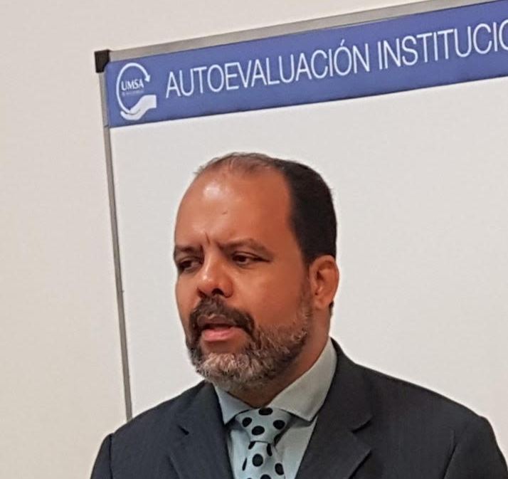 No momento, você está visualizando Entrevista com Taurino Araújo fala sobre a Hermenêutica da Desigualdade