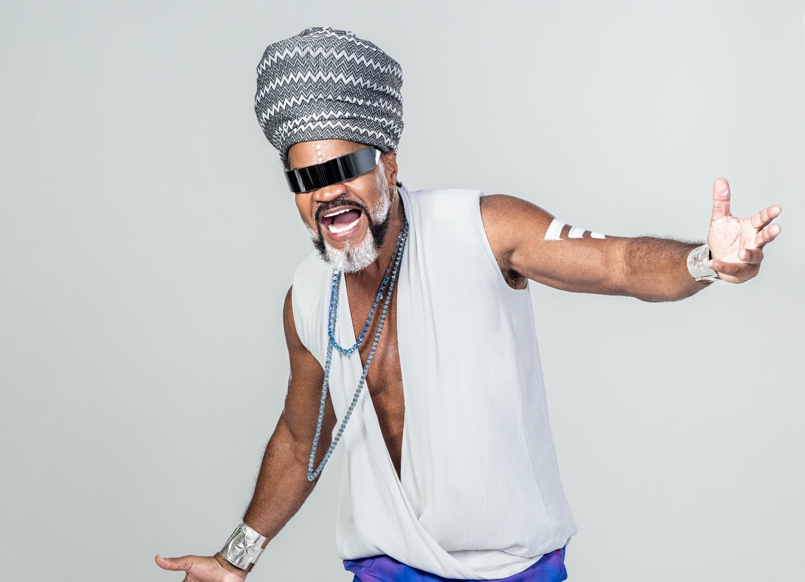 No momento, você está visualizando Shopping da Bahia celebra 50 anos com espetáculo histórico no Farol da Barra