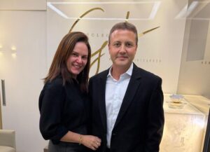 Leia mais sobre o artigo Claudia e Glauber, à frente do Núcleo Gab, celebram um ano da clínica