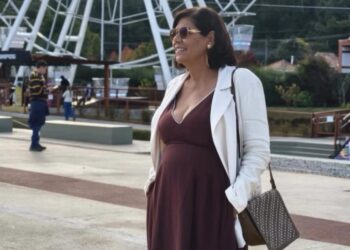 Cristina Praia comemora aniversário em encontro íntimo com familiares e amigos