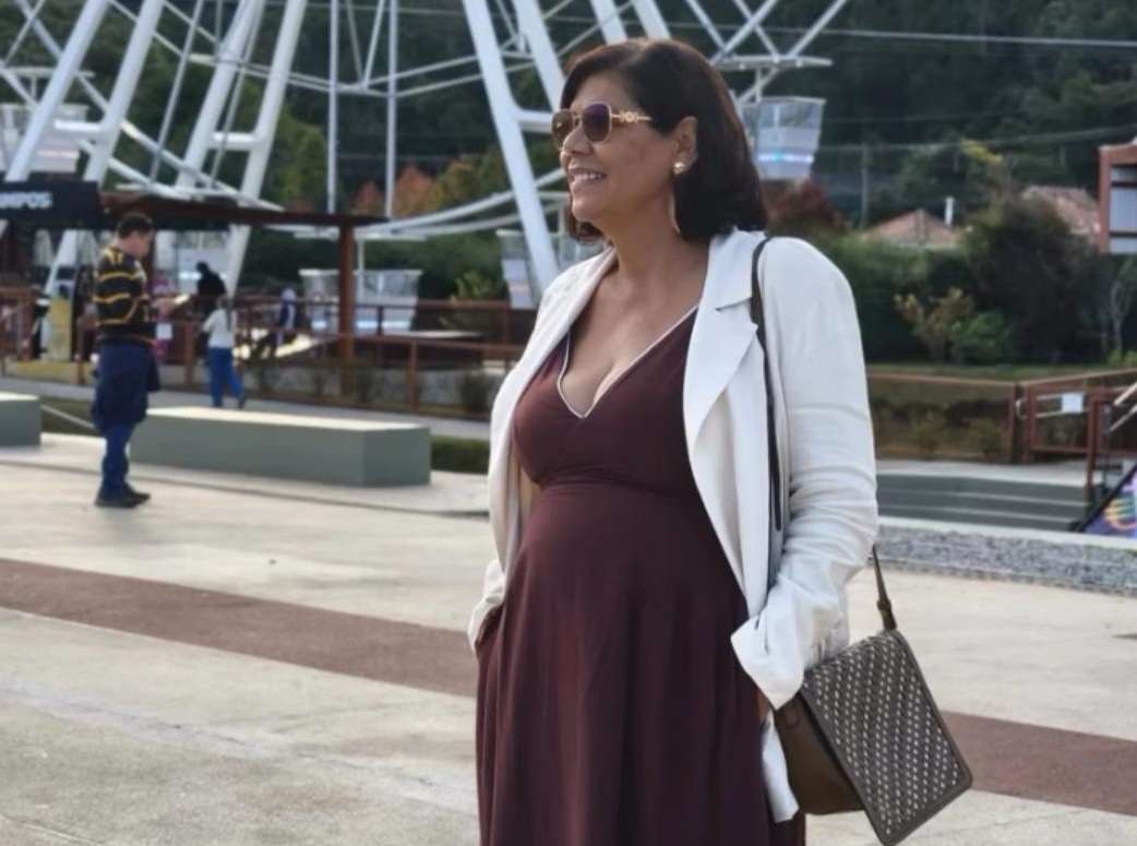 No momento, você está visualizando Cristina Praia comemora aniversário em encontro íntimo com familiares e amigos