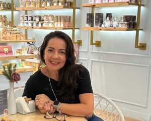 Leia mais sobre o artigo Entrevista Alma Baiana com Caroline Contelli franqueada da Biscoitê