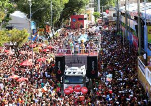 Leia mais sobre o artigo Fórum do Carnaval de Salvador reúne cadeia produtiva da festa em dois dias de debates