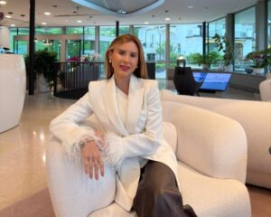 Leia mais sobre o artigo Ingrid Campos em imersão na icônica Clinique La Prairie