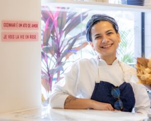 Leia mais sobre o artigo Jeanne Garcia leva brunch para casa com cestas especiais de Dia das Mães