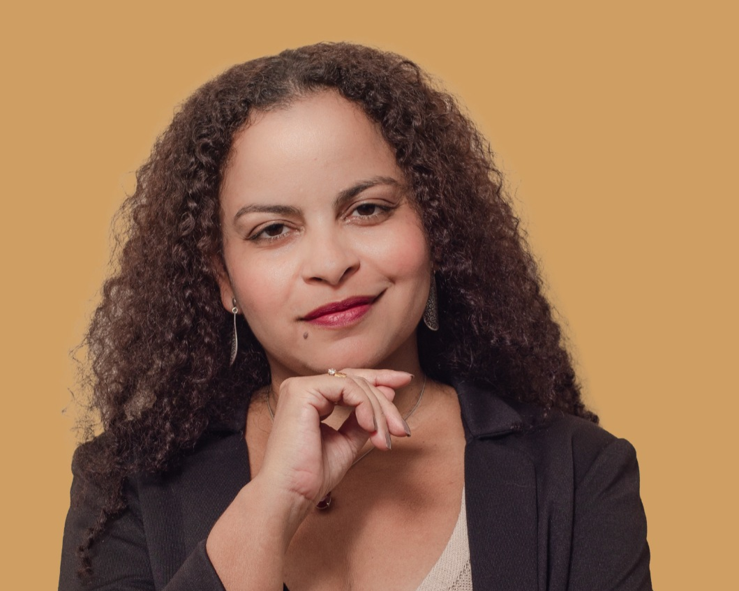No momento, você está visualizando Tatiany Carvalho promove treinamento intensivo de comunicação para empreendedores