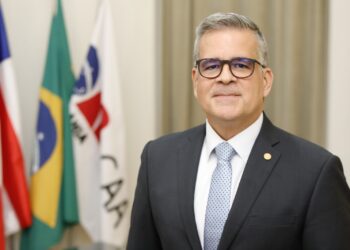 Sessão solene marca os 80 anos da CAAB na Alba