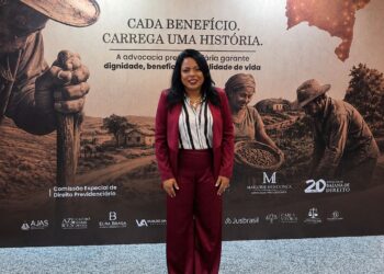 Elba Braga destacou advocacia previdenciária militar estratégica durante o I Congresso de Direito Previdenciário da Bahia