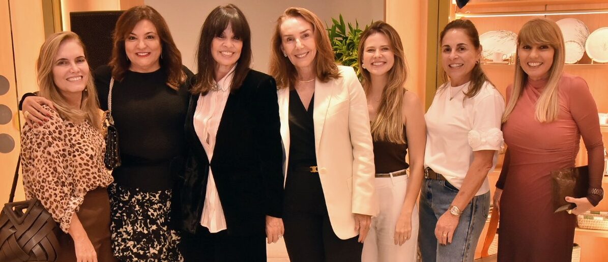 No momento, você está visualizando Suzana Schermann reúne convidados em lançamento de livro em Salvador