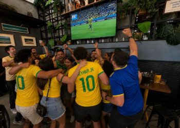 Bar da TeTê convoca torcedores para assistir os jogos da Copa do Mundo chopp Brahma dobrado 1h antes dos duelos 