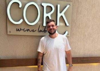 Cork Wine Lab promove degustações de vinhos dos Estados Unidos e de Portugal com rótulos icônicos em Salvador