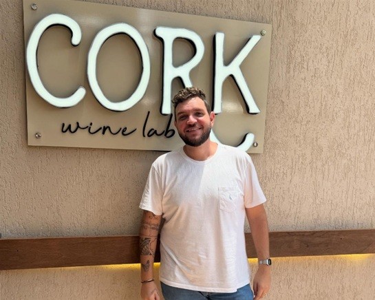 No momento, você está visualizando Cork Wine Lab promove degustações de vinhos dos Estados Unidos e de Portugal com rótulos icônicos em Salvador